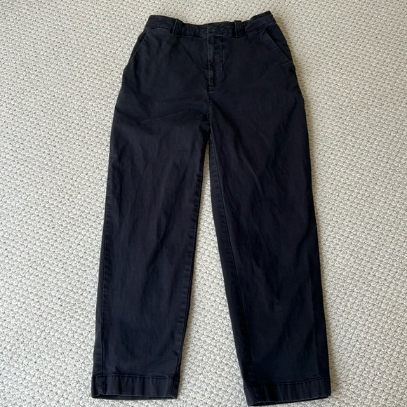 EUC Gap Straight Up Khaki in Black size 00 - Picture 1 of 9